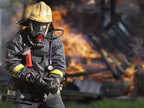 高層樓起火怎么逃生自救？快來收了這幾招！